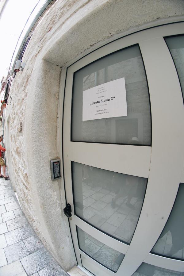 Fiesta Siesta Social Hostel Сплит Екстериор снимка