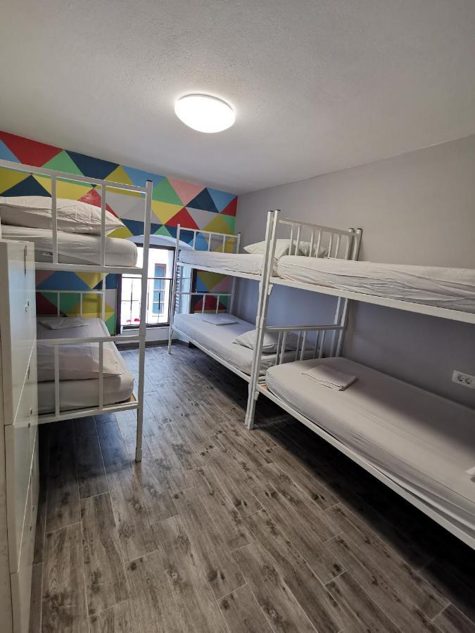 Fiesta Siesta Social Hostel Сплит Екстериор снимка