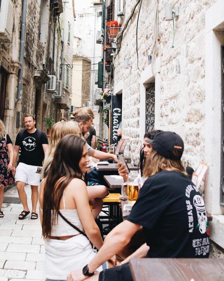 Fiesta Siesta Social Hostel Сплит Екстериор снимка