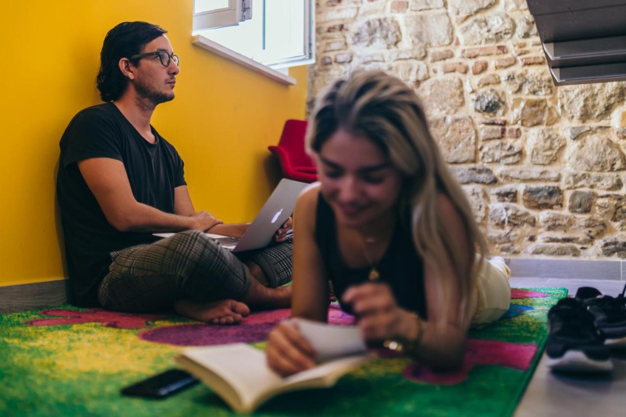 Fiesta Siesta Social Hostel Сплит Екстериор снимка